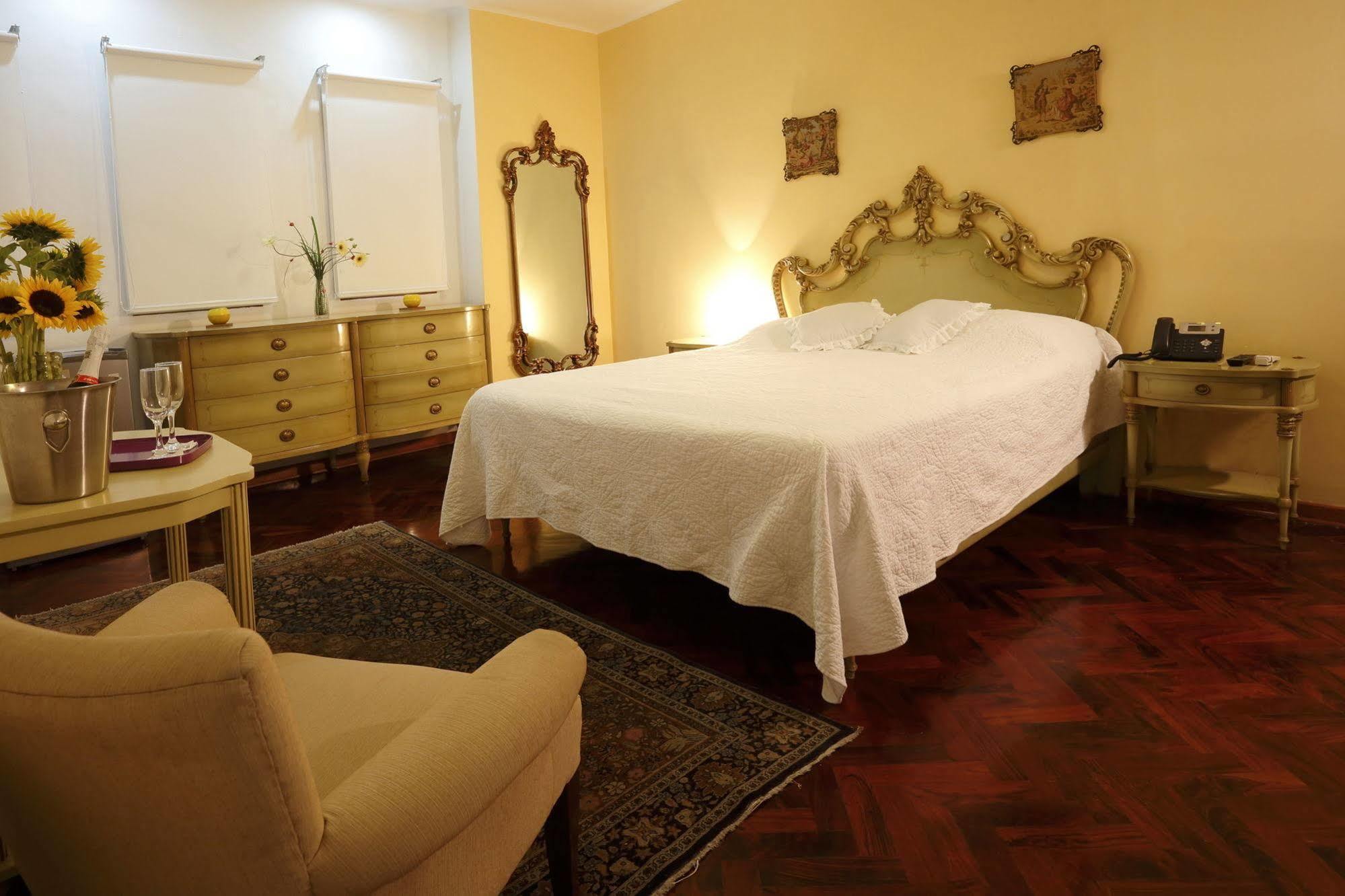 Bed & Breakfast - La Casa De Ceci Lima Zewnętrze zdjęcie