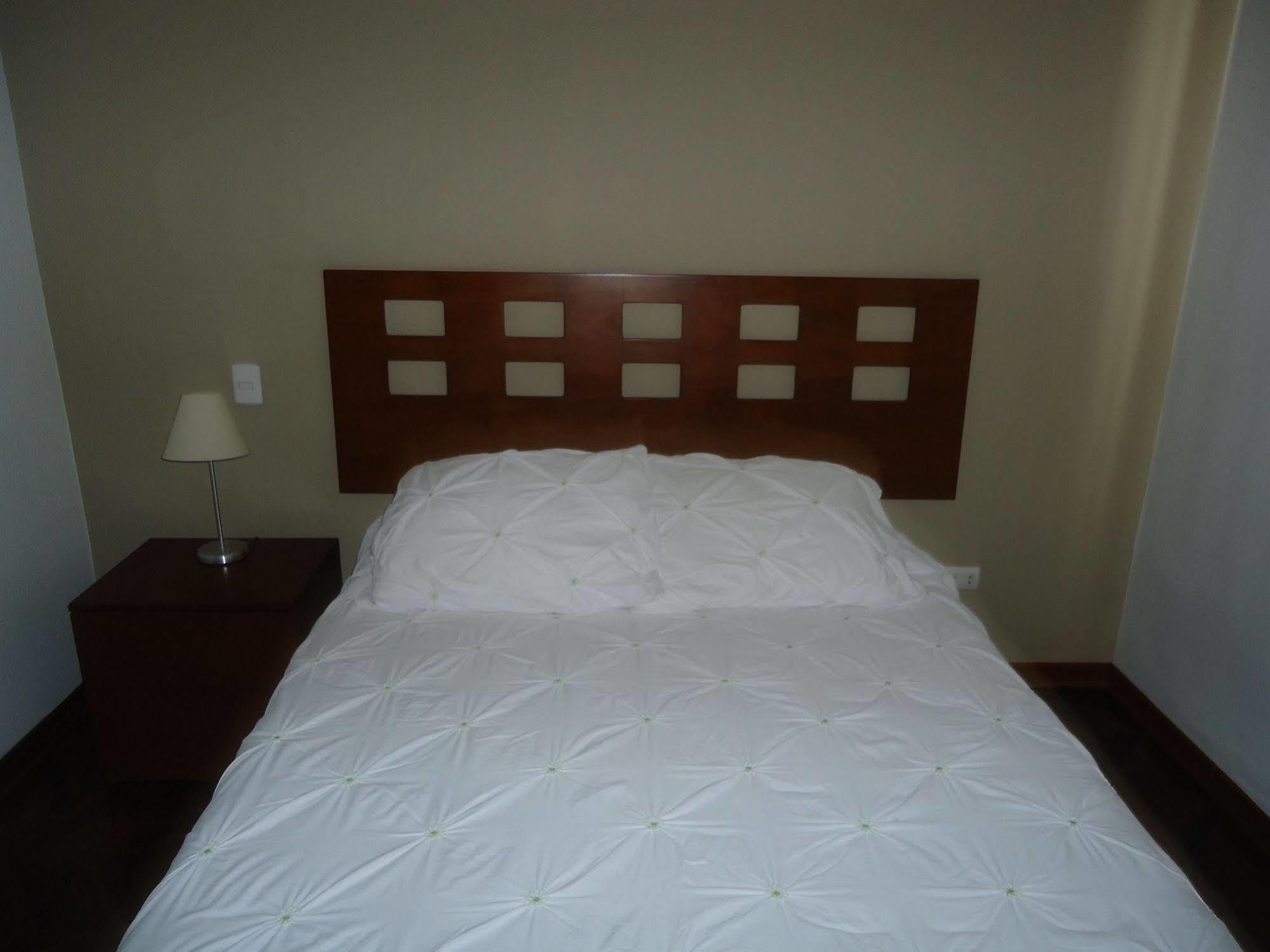 Bed & Breakfast - La Casa De Ceci Lima Zewnętrze zdjęcie