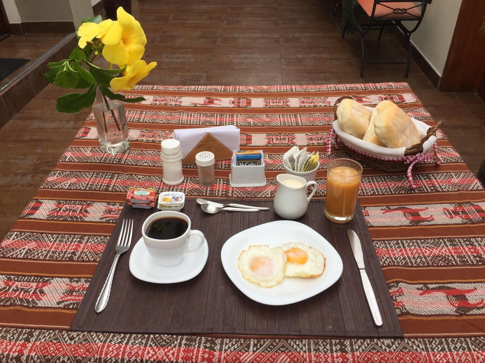 Bed & Breakfast - La Casa De Ceci Lima Zewnętrze zdjęcie