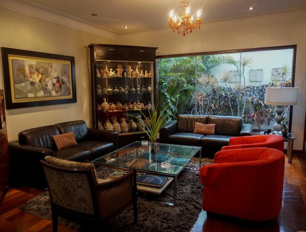 Bed & Breakfast - La Casa De Ceci Lima Zewnętrze zdjęcie