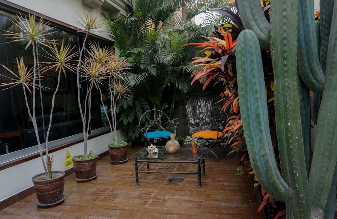Bed & Breakfast - La Casa De Ceci Lima Zewnętrze zdjęcie
